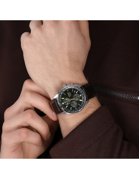 Seiko SSB385P1, reloj puesto en la muñeca - Imagen 2