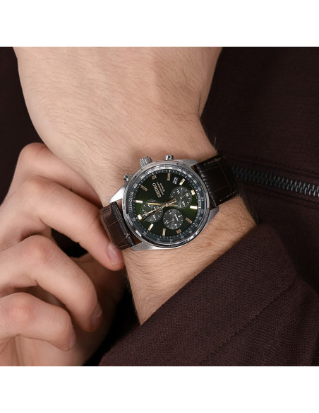 Seiko SSB385P1, detalle de la esfera verde en la muñeca - Imagen 3